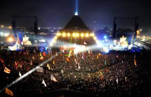 Pyramid stage, glastonbury festival