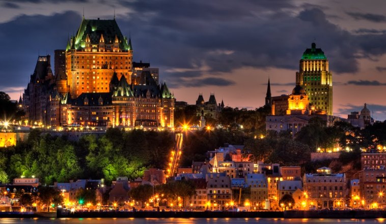 Château Frontenac at night