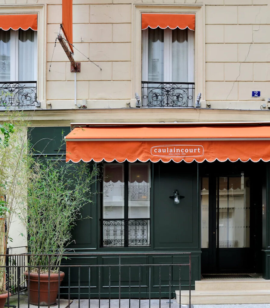 The Square Caulaincourt 